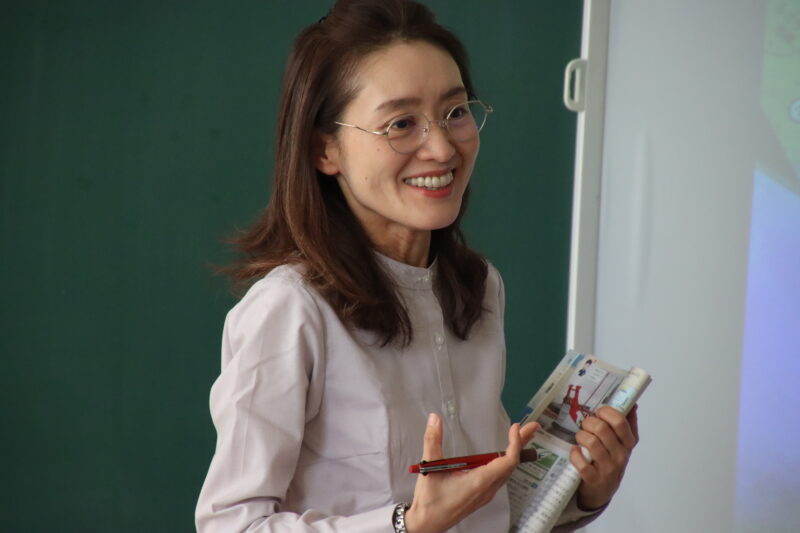 伊藤寛子先生 研究授業（3年日本史） - 向陵高校WEB